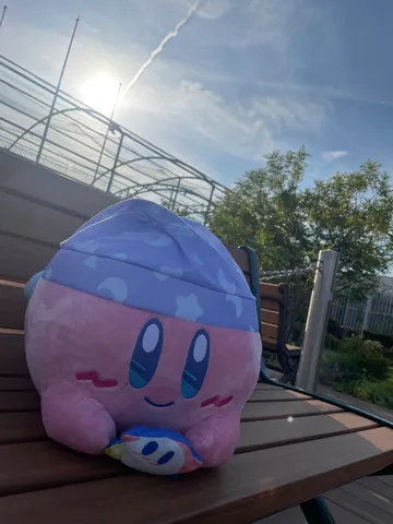 おねむりカービィと夏の空