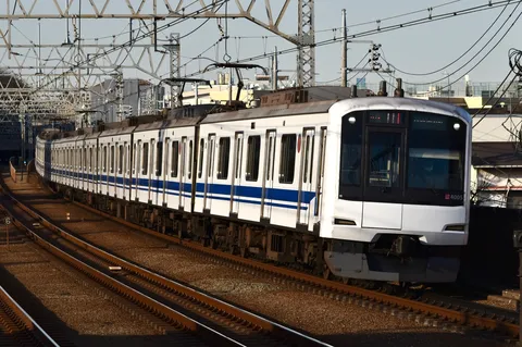 白き疾走、青い疾風