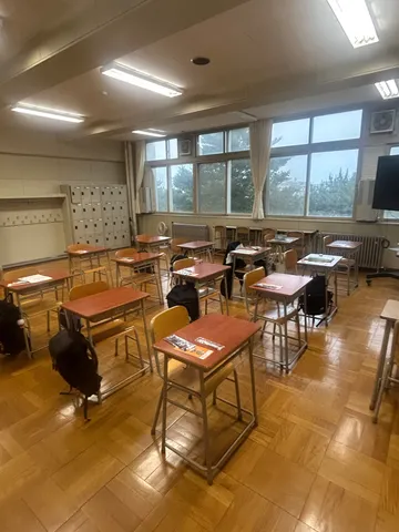 静寂に包まれた教室の記録