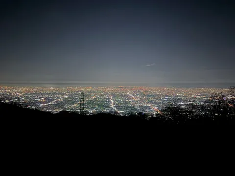 街の灯りが織りなす夜景