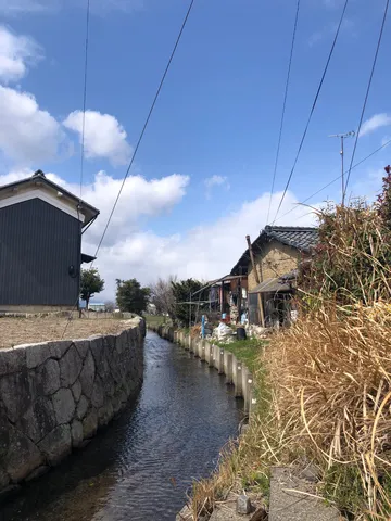 流れる季節と田舎道