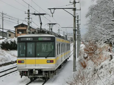 雪降る鉄路の詩