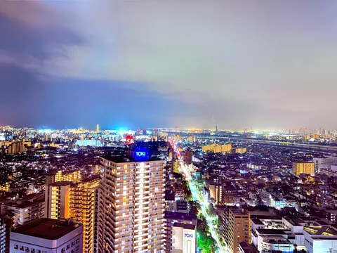 夜景を編む光の街