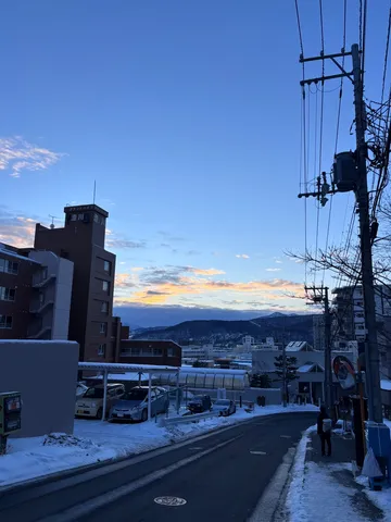 冬の街、空のグラデーション