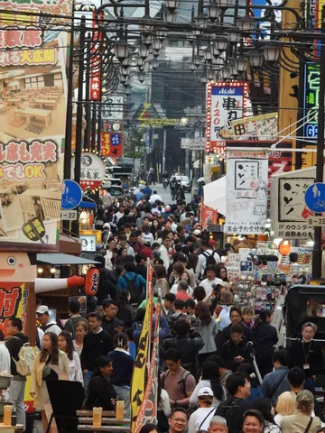 人、人、電線、ときどき串カツ