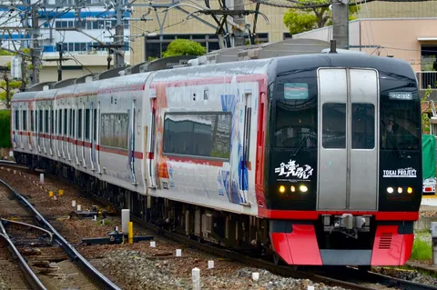 個性輝くラッピング列車