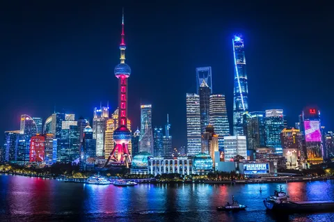 七色の光彩を放つ夜景