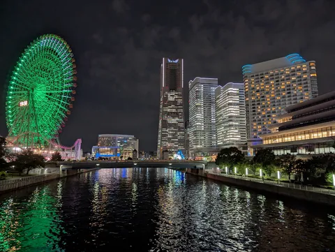 煌めく水辺のアーバンナイト