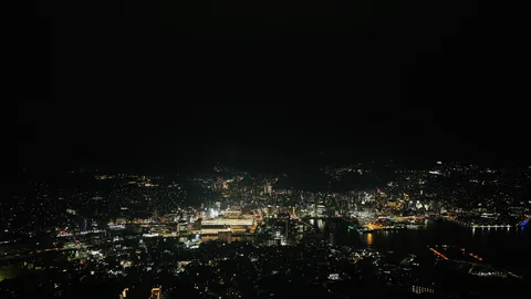 煌めく夜景、光の絨毯
