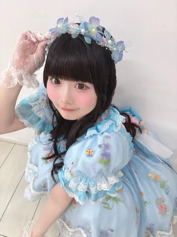 可憐な花冠と水色の夢