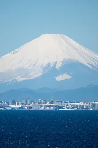 青海と望む白き名峰