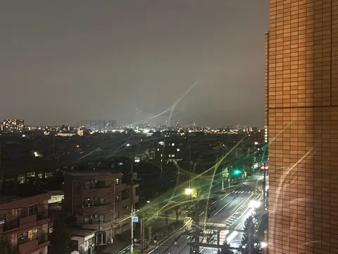 夜景に走る光の軌跡