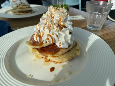 ホイップ山とキャラの甘い誘惑
