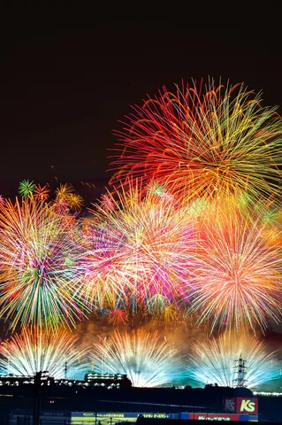 夜空を埋める光の波