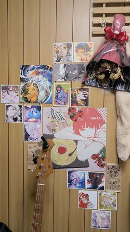 部屋に広がる色の断片