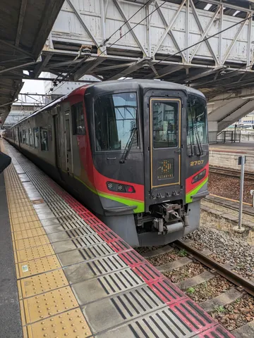 旅路を映す、静かなる車両
