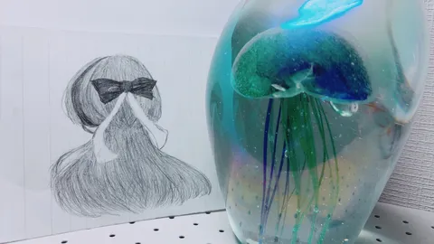 鉛筆画とガラスのコラボレーション