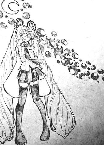 月を纏う神秘的な少女