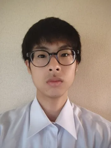 真面目そうな横顔