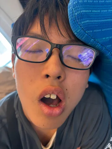 居眠り中の貴重な瞬間