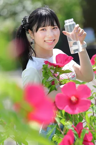 夏の暑さに、花と水でリフレッシュ