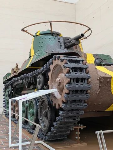 過去を語る戦車の響き