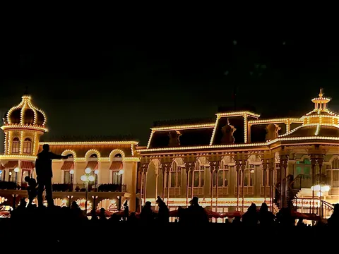 夢への誘導、夜の光景