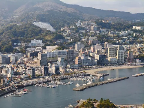 湾岸都市の穏やかな午後