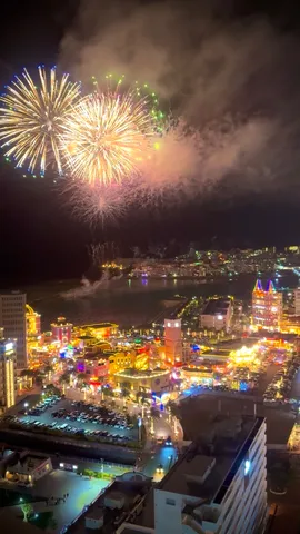 夜景を染める光の競演