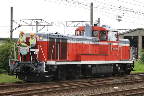 物語を乗せて走る、懐かしのディーゼル機関車