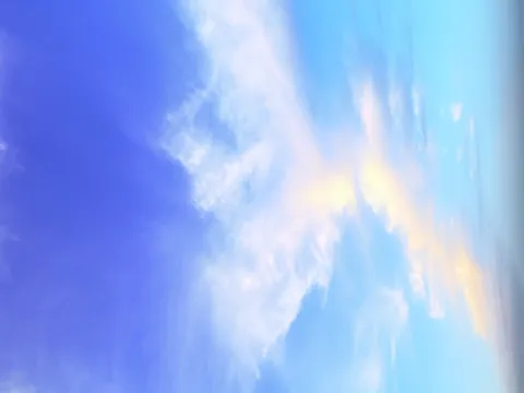 穏やかに色づく空の景色