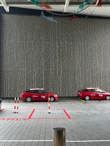 街と壁のリズム