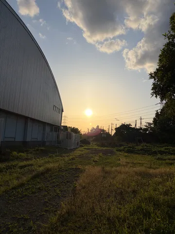 夕暮れの工場地帯