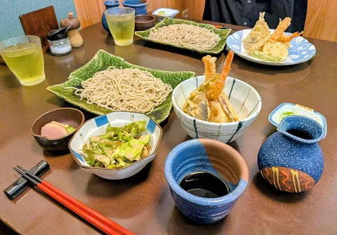 夏の蕎麦と天ぷらの饗宴
