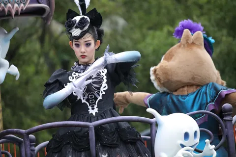 ハロウィンの夜に集う