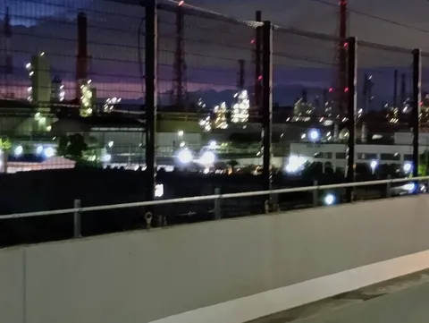 夜景に浮かぶ無数の灯り