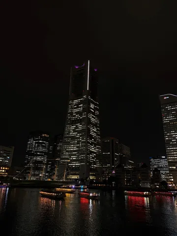 夜景に輝く都会の灯り