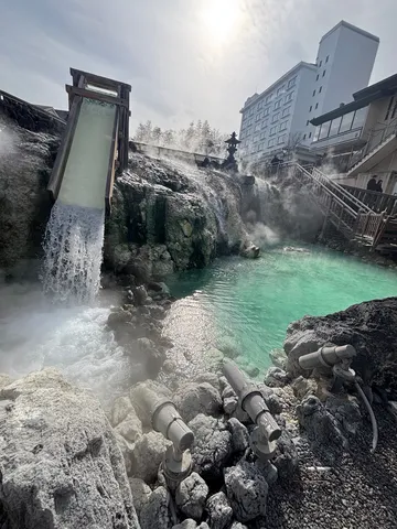 湯けむりに包まれる異世界露天風呂
