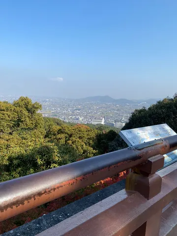 見晴らしの良い高台からの街並み