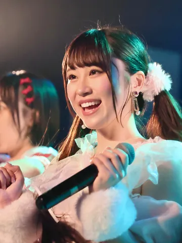 ステージの輝き、歌声に乗せて