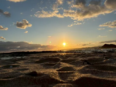 朝焼けの海