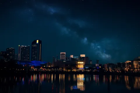 星降る夜の都会の光