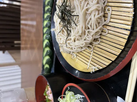 麺と丼、夏の欲張り定食！