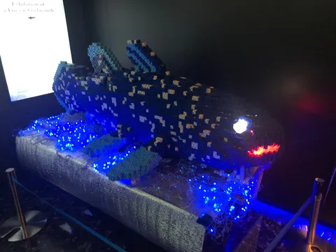 レゴで再現！古代魚の水中遊泳