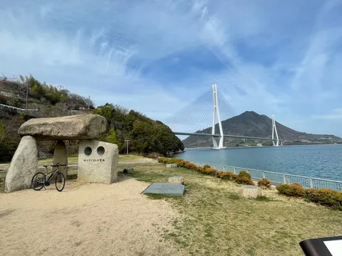 サイクリストの聖地、海と橋の風景
