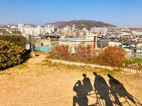 影と街並みのコントラスト