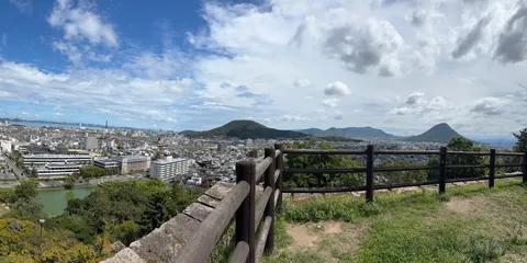 眺望と街の対比が美しい