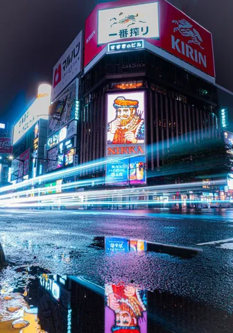 光が紡ぐ、雨の夜の物語