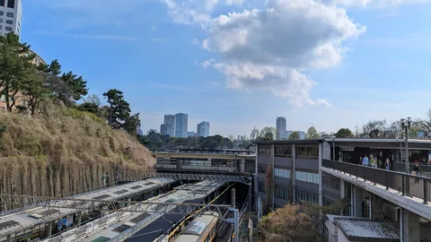 線路と都会の境界