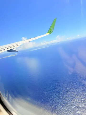 空と海、果てしない旅路